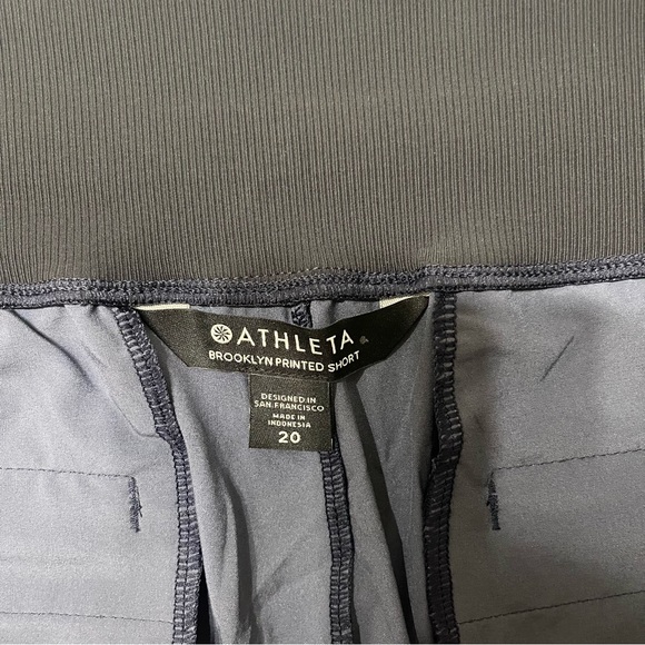 Athleta women’s navy color comfy shorts - Picture 12 of 14